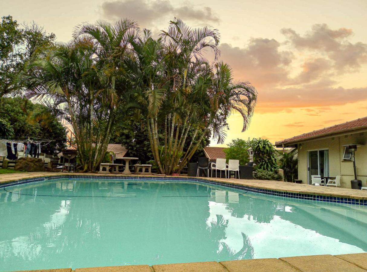 Home Away From Home Pinetown Exterior photo