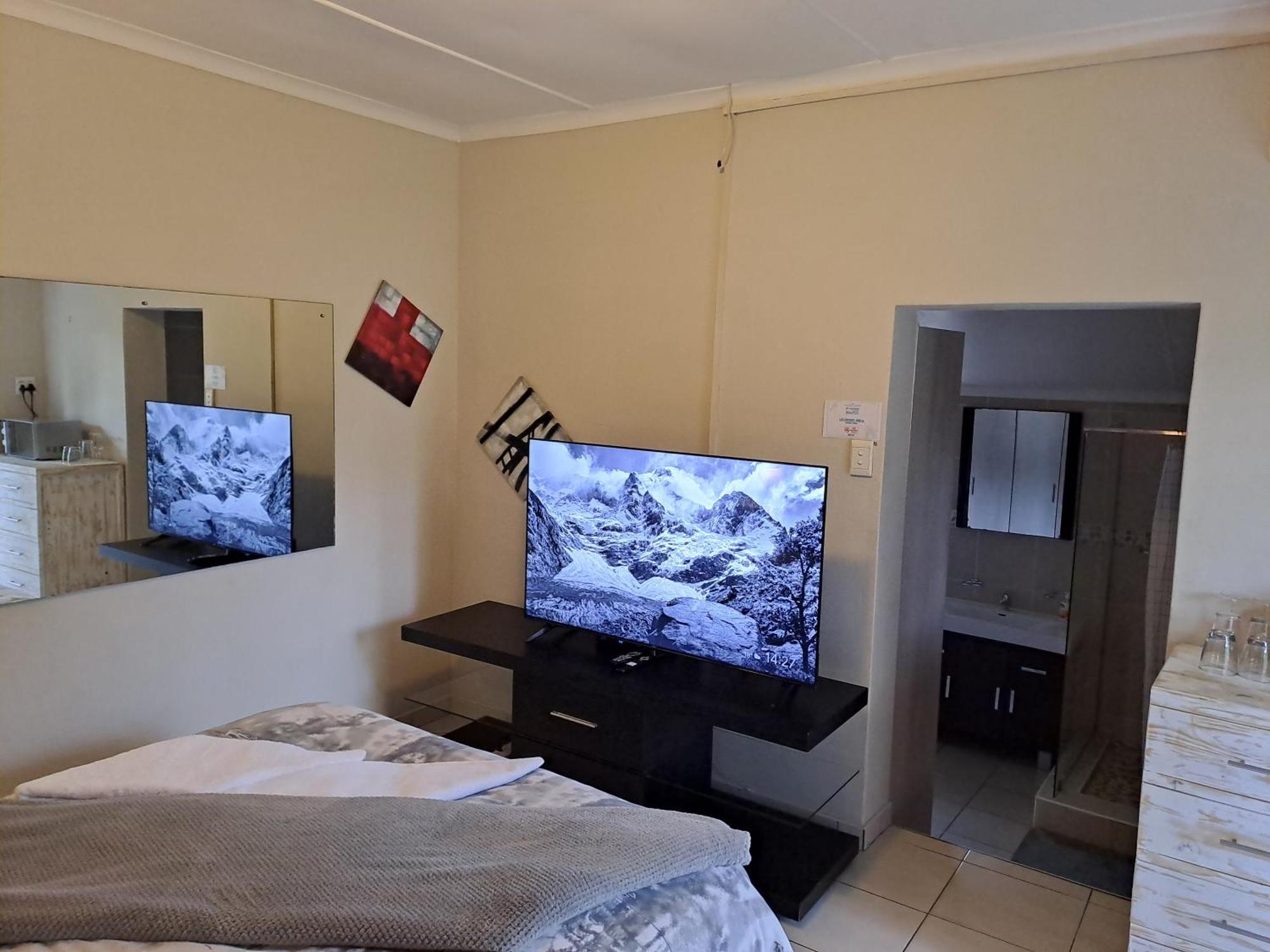 Home Away From Home Pinetown Exterior photo
